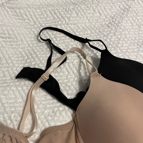 (2) CHINESE LAUNDRY push up bras - Picture 13 of 13